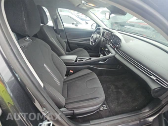 2022 Hyundai Elantra SEL - miniatura 8