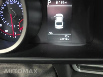 2022 Hyundai Elantra SEL - miniatura 12
