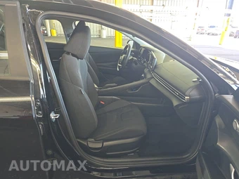 2022 Hyundai Elantra SEL - miniatura 8