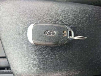 2022 Hyundai Elantra SEL - miniatura 9