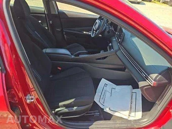 2022 Hyundai Elantra SEL - miniatura 18