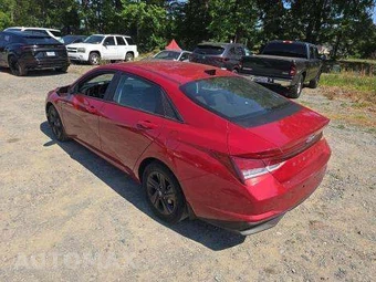 2022 Hyundai Elantra SEL - miniatura 2