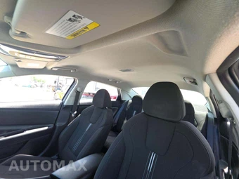 2022 Hyundai Elantra SEL - miniatura 11