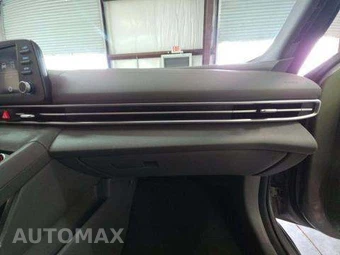 2022 Hyundai Elantra SEL - miniatura 20