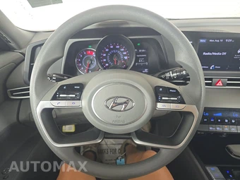 2022 Hyundai Elantra SEL - miniatura 10