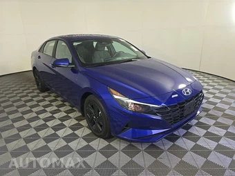 2022 Hyundai Elantra SEL - miniatura 3