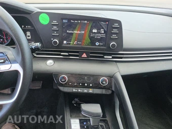 2022 Hyundai Elantra SEL – miniatura 11