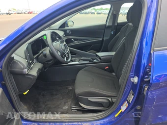 2022 Hyundai Elantra SEL – miniatura 7