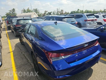 2022 Hyundai Elantra SEL - miniatura 6