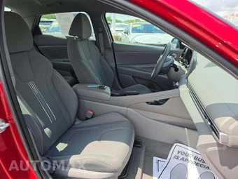 2022 Hyundai Elantra SEL - miniatura 18