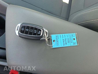 2022 Hyundai Elantra SEL - miniatura 8