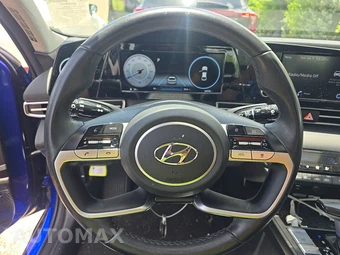 2022 Hyundai Elantra SEL - miniatura 10