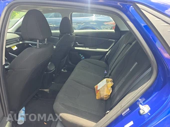 2022 Hyundai Elantra SEL - miniatura 13