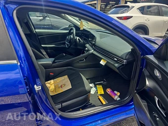 2022 Hyundai Elantra SEL - miniatura 8