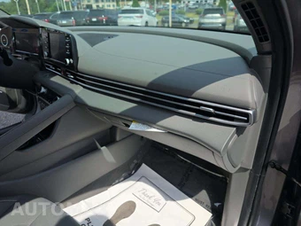 2022 Hyundai Elantra SEL - miniatura 19