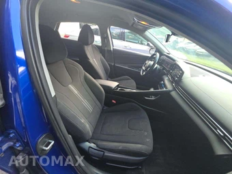 2022 Hyundai Elantra SEL - miniatura 18