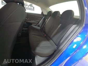 2022 Hyundai Elantra SEL - miniatura 13