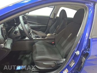2022 Hyundai Elantra SEL - miniatura 6