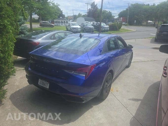 2022 Hyundai Elantra SEL - miniatura 3