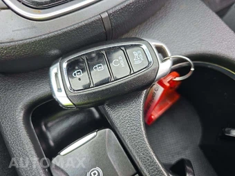 2022 Hyundai Kona Limited - miniatura 8