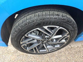 2022 Hyundai Kona N Line - miniatura 10
