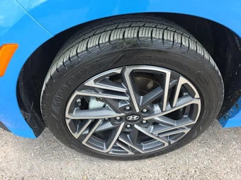 2022 Hyundai Kona N Line - miniatura 8