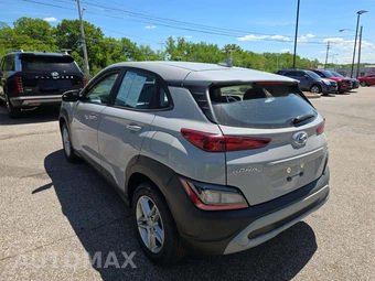 2022 Hyundai Kona SE - miniatura 2