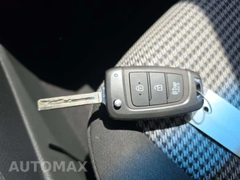 2022 Hyundai Kona SE - miniatura 8