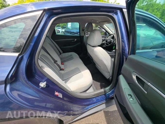 2022 Hyundai Sonata SE - miniatura 16