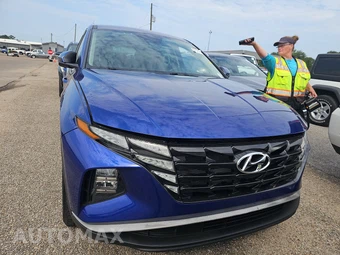 2022 Hyundai Tucson SE - miniatura 2
