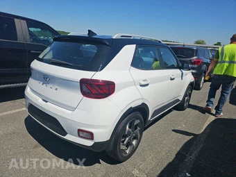 2022 Hyundai Venue Limited – miniatura 4