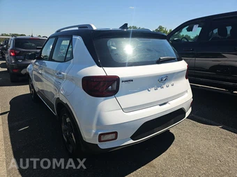 2022 Hyundai Venue Limited – miniatura 6
