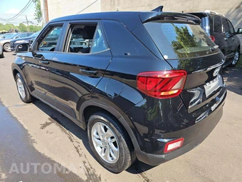 2022 Hyundai Venue SE - miniatura 2