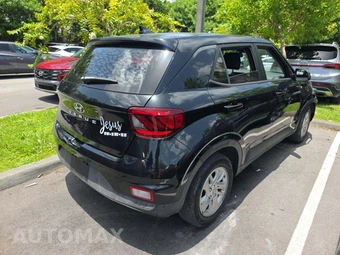 2022 Hyundai Venue SE - miniatura 3