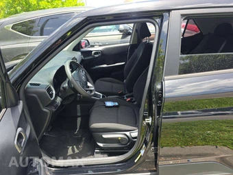 2022 Hyundai Venue SE - miniatura 6
