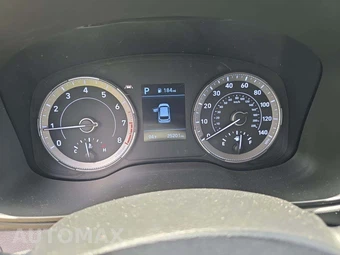 2022 Hyundai Venue SE - miniatura 9