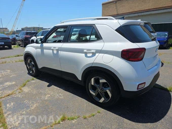 2022 Hyundai Venue SEL - miniatura 2