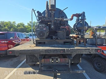 2022 Isuzu FTR Base Low Tilt – miniatura 5