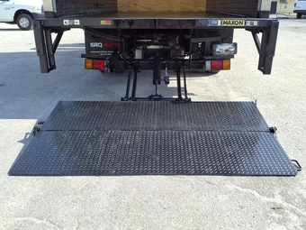 2022 Isuzu NPR HD Base Low Tilt - miniatura 17