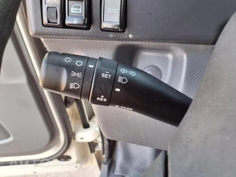2022 Isuzu NPR HD Base Low Tilt - miniatura 28