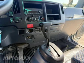 2022 Isuzu NPR HD Base Low Tilt - miniatura 13