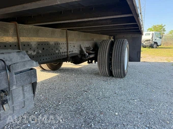 2022 Isuzu NPR HD Base Low Tilt - miniatura 20