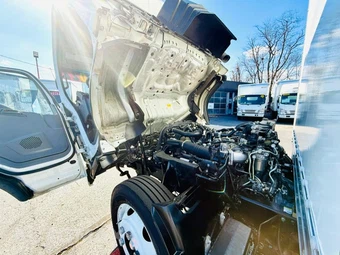 2022 Isuzu NPR - miniatura 25