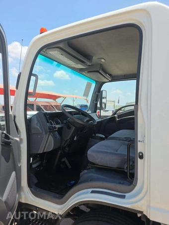 2022 Isuzu NPR XD Base Low Tilt – miniatura 6