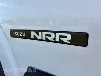 2022 Isuzu NRR Base Low Cab Crew - miniatura 2