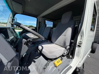 2022 Isuzu NRR Base Low Cab Crew - miniatura 33