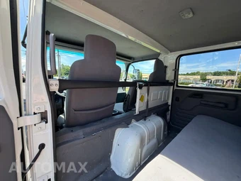 2022 Isuzu NRR Base Low Cab Crew - miniatura 42