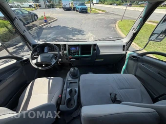 2022 Isuzu NRR Base Low Cab Crew - miniatura 43