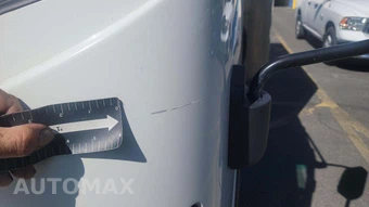 2022 Isuzu NRR Base Low Tilt – miniatura 22