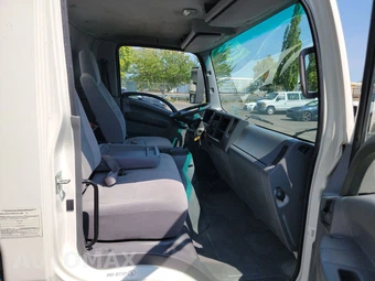 2022 Isuzu NRR Base Low Tilt – miniatura 8